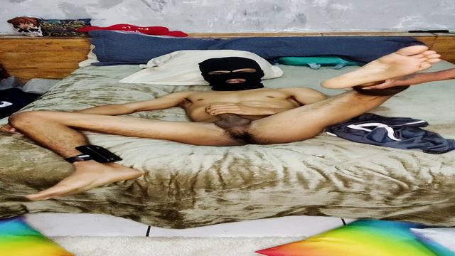 Mavambo acabou de sair da cadeia e quer entrar pro m...