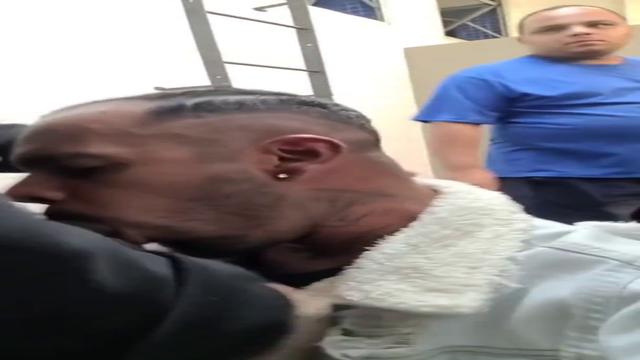 Mamando uns roliços gostoso