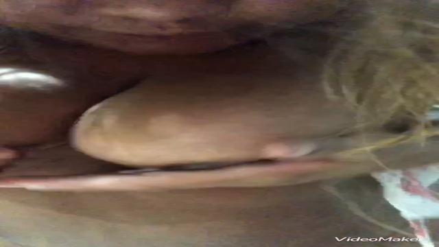 Rebolando gostoso 