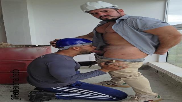 Engenheiro na obra 