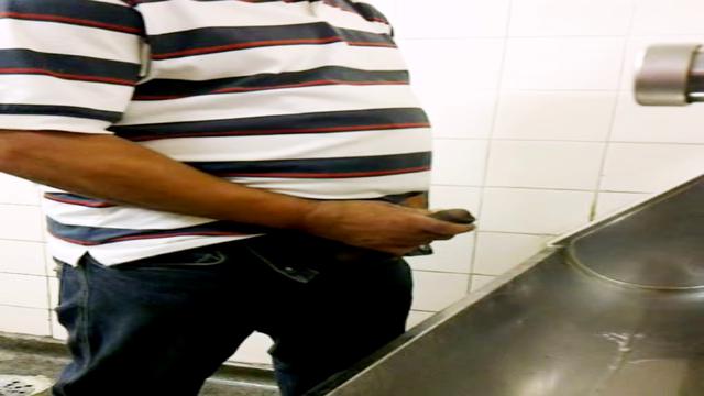 Pissing #30