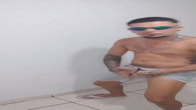 Pediram mais punheta ✊ então toma AE ?