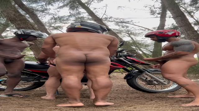 Passageiro me arrastou pra trilha 