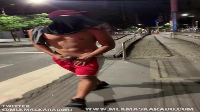 Andando Pelado no Centro do Rio