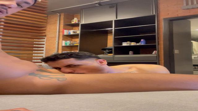 O Novaex arrombou meu cu sem dó (1/3)