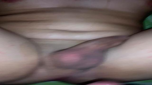 Comendo o agente penitenciário tatuado ?