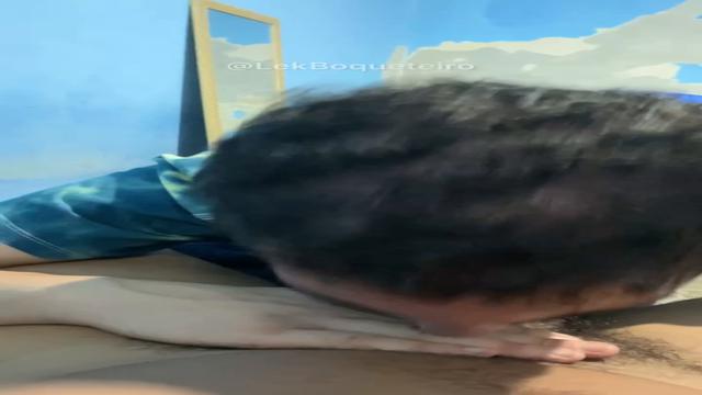 Me chamou pra fumar maconha e mamar 