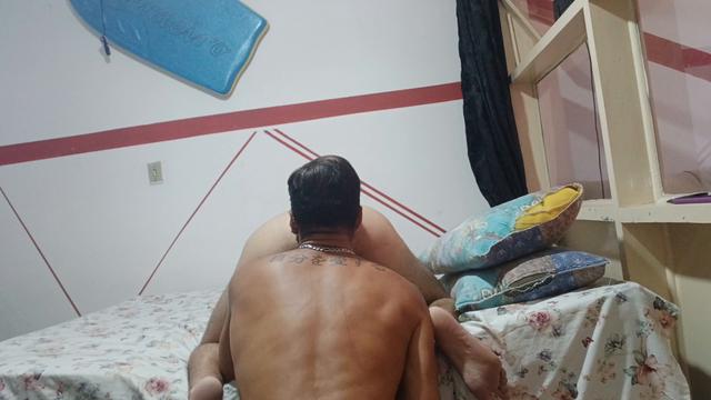 Pauzudo safado me fez delirar na linguada pra depois...
