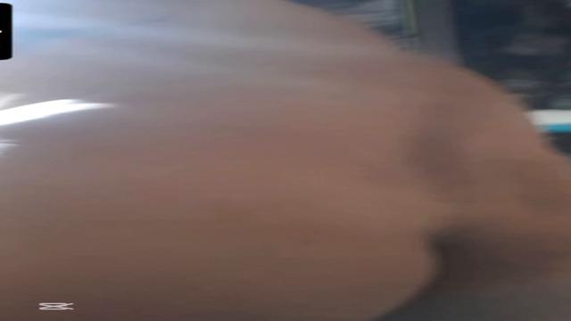 Caminhoneiro batendo uma sem gozar doido pra dá o cu...