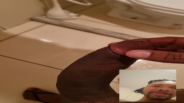 Novamente gozando sozinho