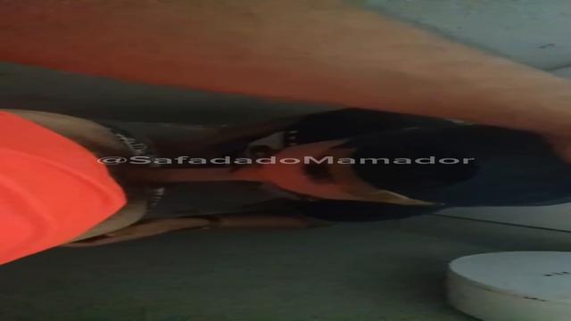 Esse puto me mamou no banheirão no centro de Cuiabá 