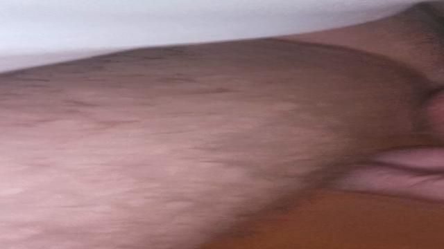 Mlk me chamou pra o ouvir um Som, e acabou leitando ...