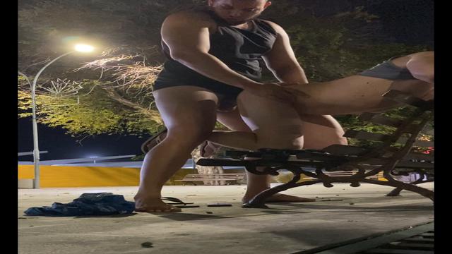 Comendo puto do @vamosagilozar na rua