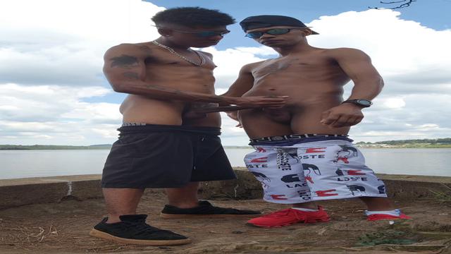 Achei o @PietroAngel2 mavambo gostoso perdido no hot...