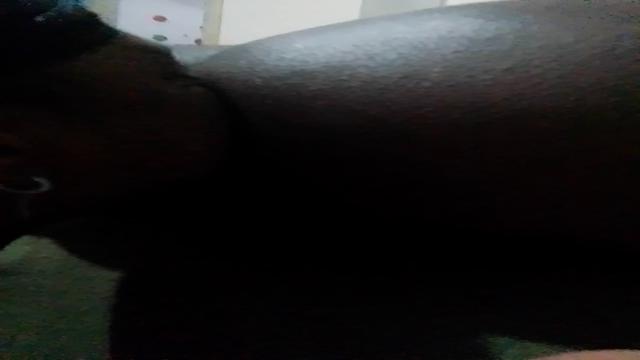 Caindo de boca no cu do negão de sp