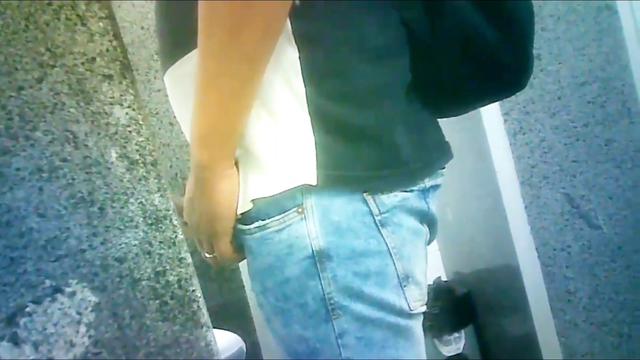 PISSING #304