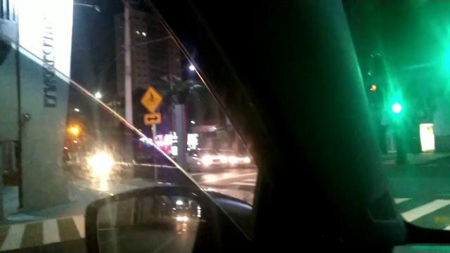 Ganhei uma mamada na pracinha 