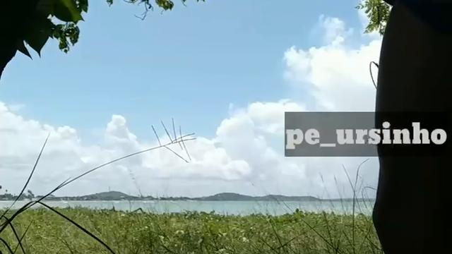 To the sound of the sea V10