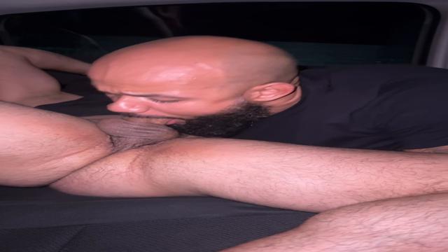 branquinho bombado leitando