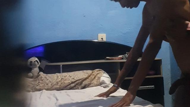 Convenci meu primo a dar pra mim o cuzinho