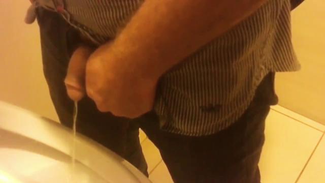 PISSING #319
