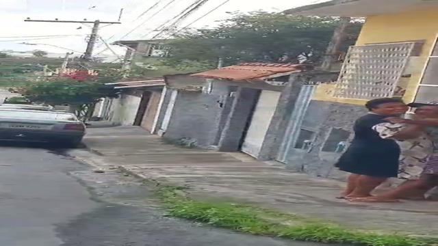 Sexo em público na rua. 