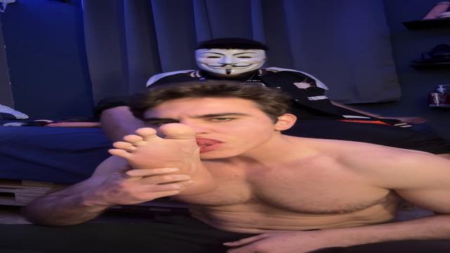 PARTE 2 - A felicidade dele linguar e servir um pezão 46 de um macho de verdade!! To buscando novos capachos pra me servirem, quer ter essa oportunidade de dar sentido a sua vida ? ? MANDA MIMO PRO TEU ALPHA AI?