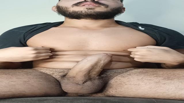 Hipnotizado, acabei mamando e levando leite na própr...