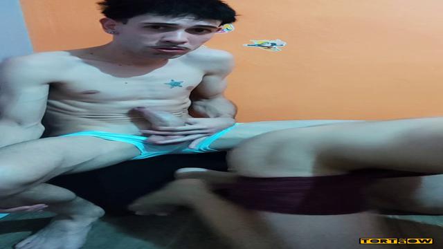 Meu vizinho é meu fã então arrastei pro cantinho do ...