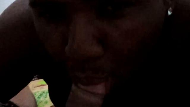 Mamando novinho mavambo