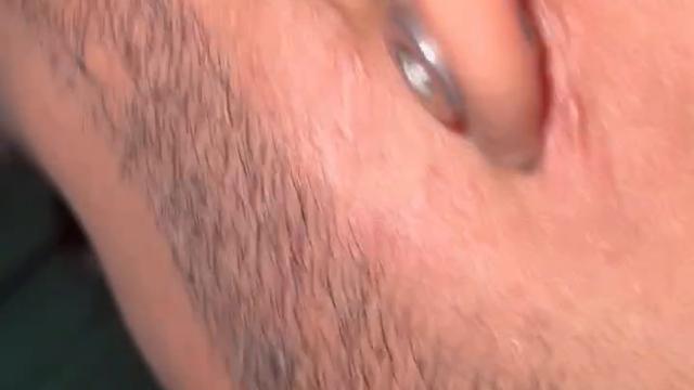 Mamando o boy da amiga 