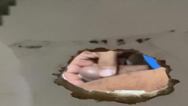 Espiando a piroca gostosa 