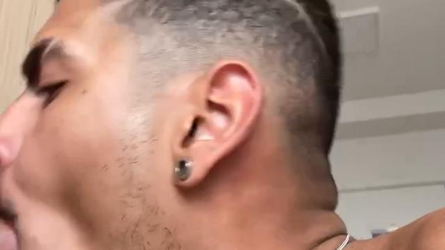 Quer provar da mamada do reizinho? 