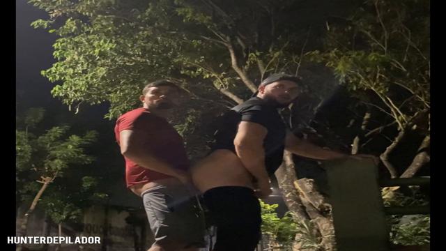 Foda na praça deserta pós treino ? 