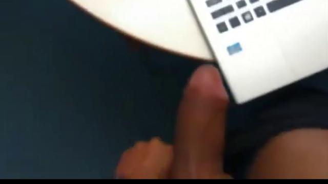 Brincando com o Pau vem aqui agora?