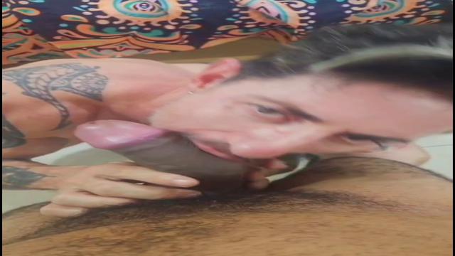 Mamando o pau grosso