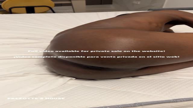 The greedy guy gives it to Sabrina Prezotte and swallows all 23 cm of it in his ass.