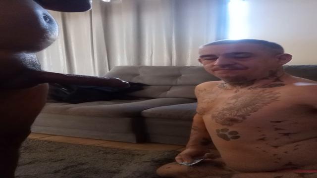 Macho negão mestre do rolão, veio me dar de mamar go...