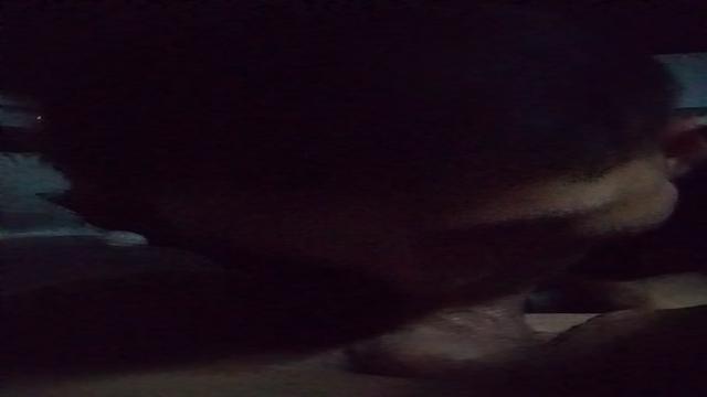 Novinho mamou gostoso no estacionamento 