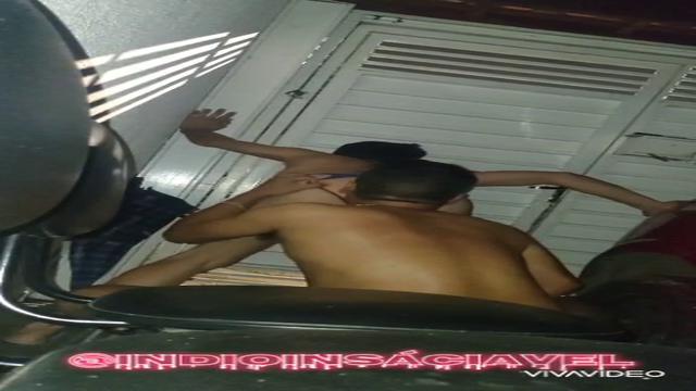 CADELA DE GARAGEM 