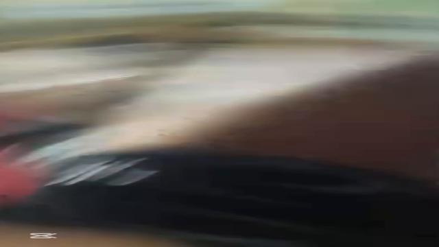 Batendo uma na sala com a esposa dormindo no quarto ...