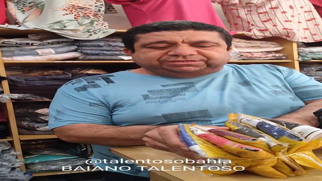 HOJE  PASSEI EM FRENTE A LOJINHA DO COROA DAS CUCAS,...