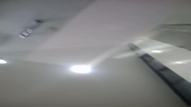 Entrando no vestiário 