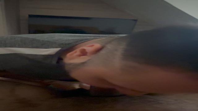 Mamei gostoso o carinha aqui da rua que quer pegar m...