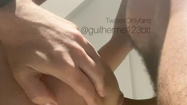 Vídeo 278 - Big cock college student