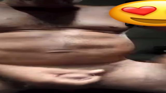 O caminhoneiro safado está de volta vídeo inédito .. tem vídeo dele colocando a escova de dente no cuzinho .. sempre muito safado exclusivo claro 