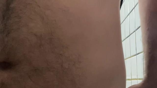 Rabo delicioso no banheirao. V54