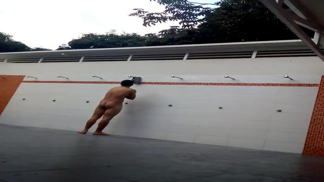 Não resistiu ao paizão no banho