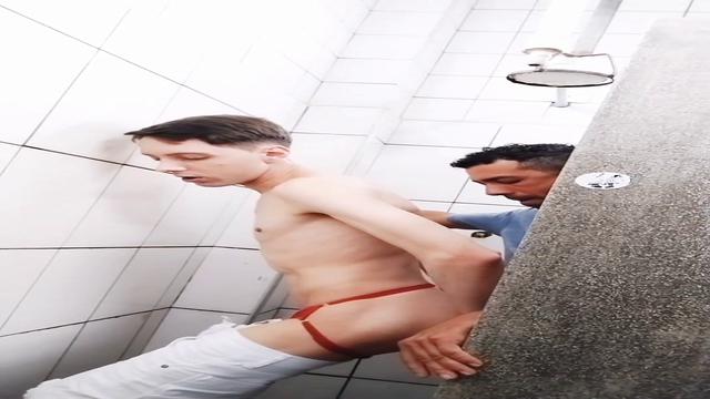 FLAGRAS e SEXO no Banheiro dos Caminhoneiros! 2023 (...