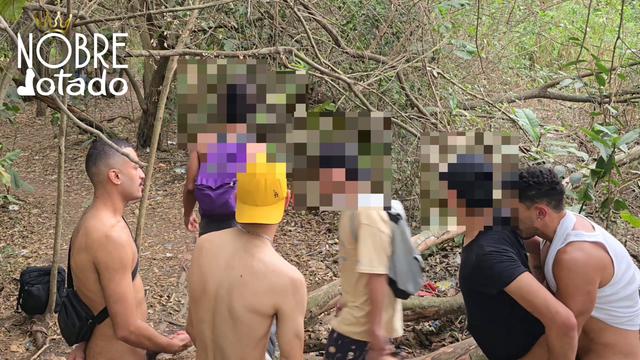 127 Cruising in the park: só rabões grandes - part 2